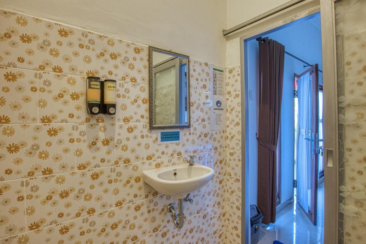 L Degus Hostel Toyapakeh エクステリア 写真
